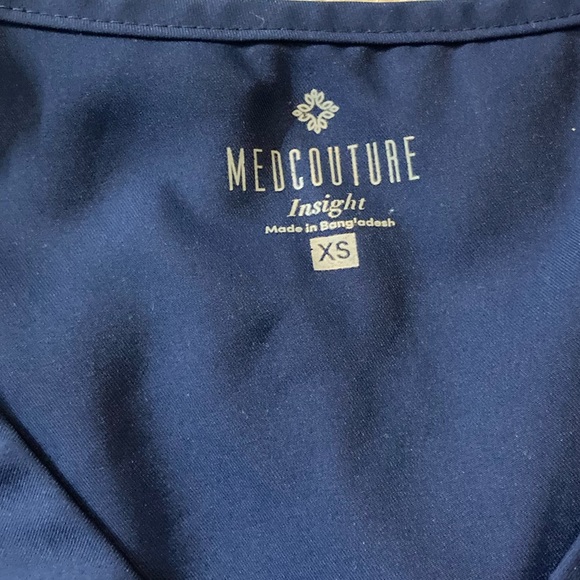 Med Couture Navy Scrub Top - Picture 2 of 4